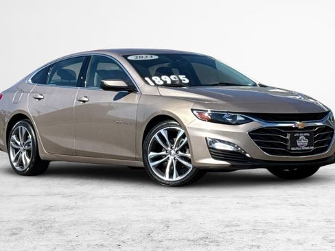 Used 2023 Chevrolet Malibu LT FWD image 2