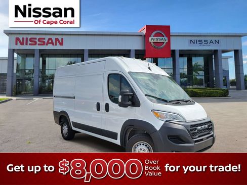 Used 2025 RAM ProMaster 2500 w/ Convenience Group FWD image 1