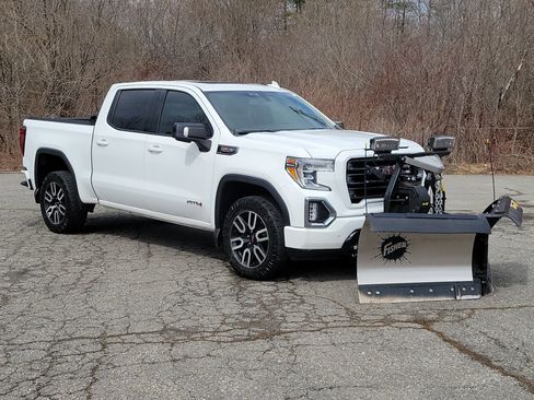 Used 2020 GMC Sierra 1500 AT4 w/ AT4 Preferred Package AWD/4WD image 3