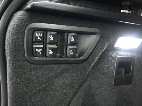Used 2021 BMW X7 xDrive40i w/ Premium Package AWD/4WD image 70