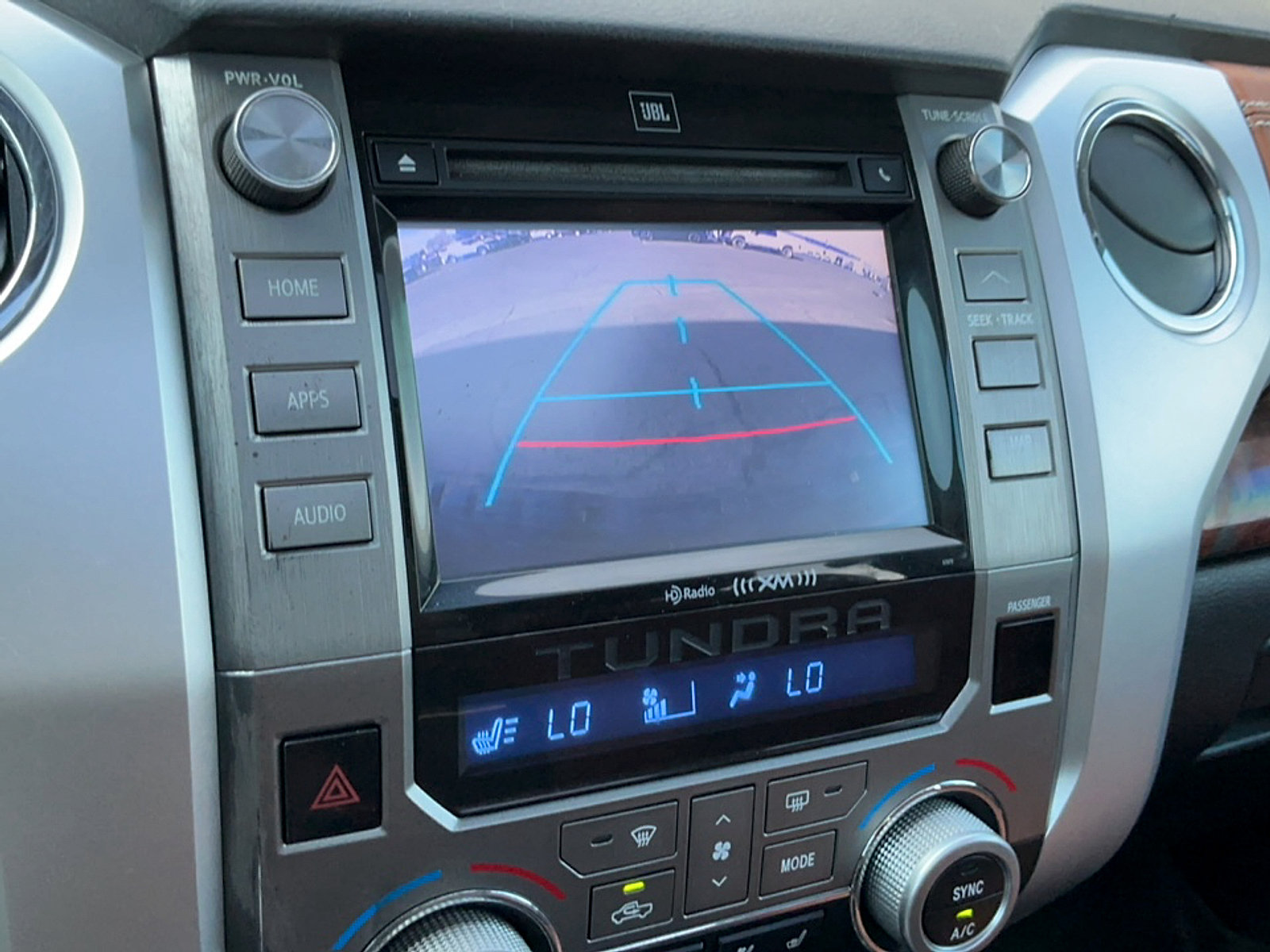 Used 2015 Toyota Tundra Platinum AWD/4WD image 17