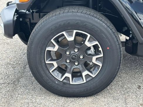 New 2026 Jeep Gladiator Sport AWD/4WD image 8