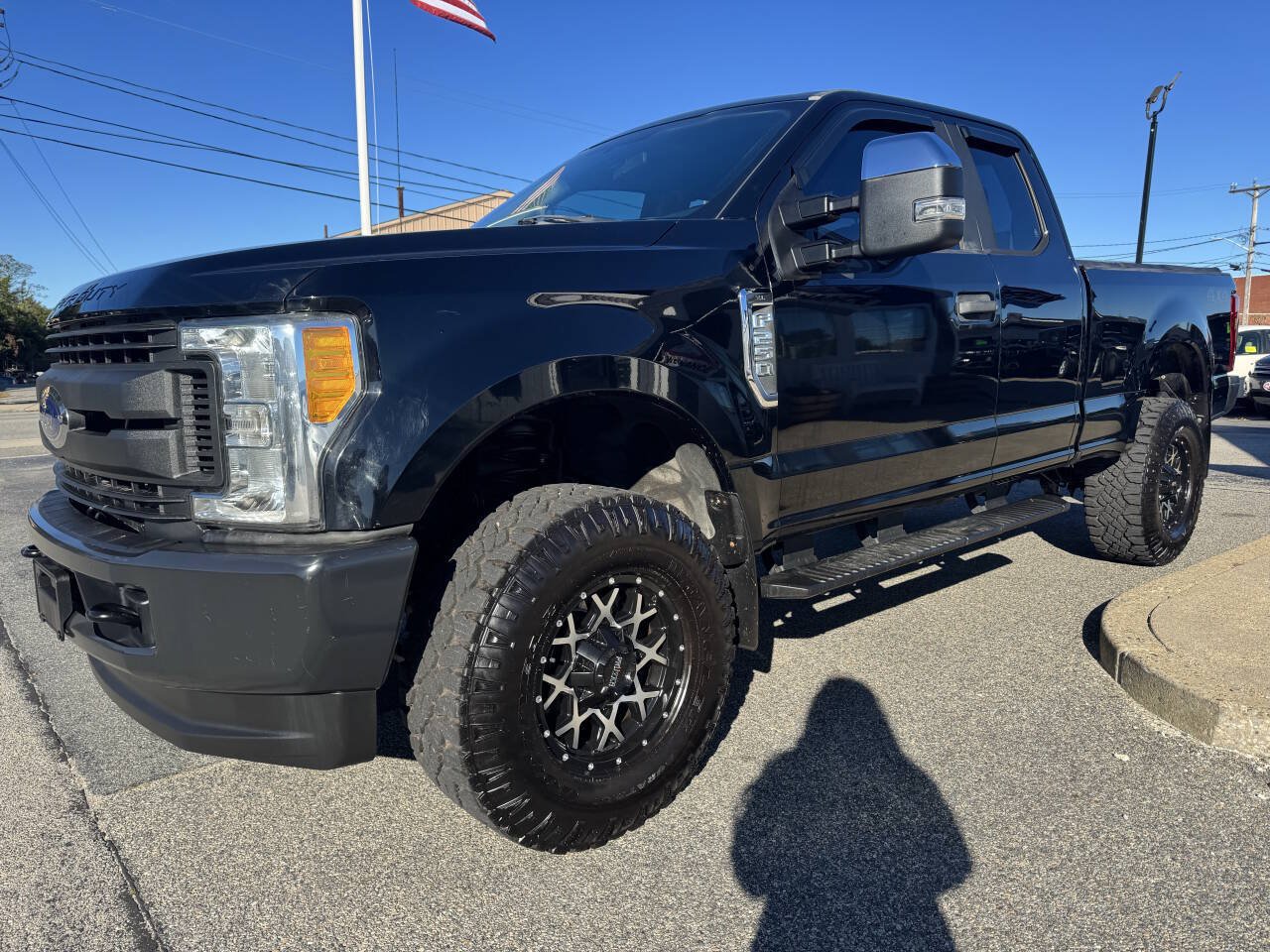 Used 2017 Ford F250 XL w/ Power Equipment Group AWD/4WD image 3