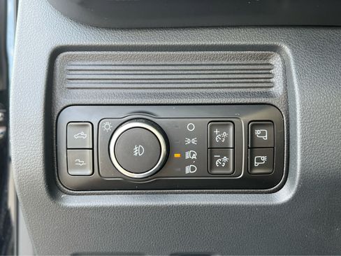 Used 2026 Ford F350 Platinum AWD/4WD image 33