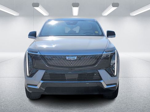 New 2026 Cadillac Escalade IQ Luxury 1 w/ LPO, Floor Liner Package image 8