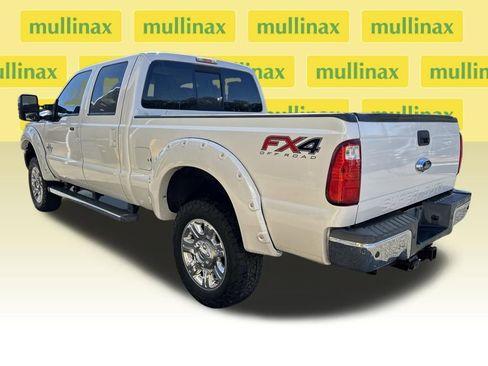 Used 2015 Ford F250 Lariat w/ Lariat Ultimate Package image 3