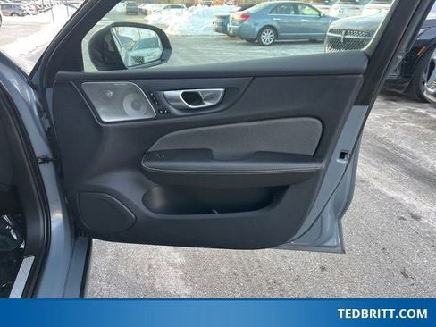 Used 2024 Volvo V60 T8 Polestar image 22