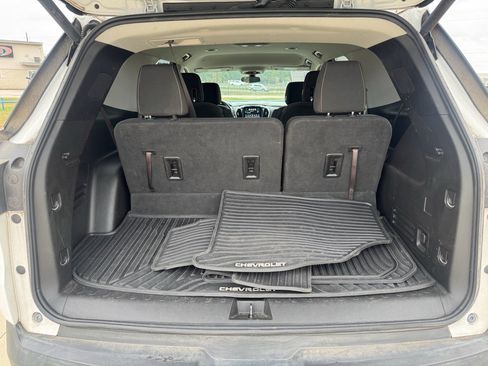 Used 2018 Chevrolet Traverse LT image 28
