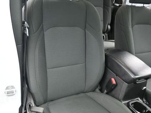 Used 2021 Jeep Gladiator Sport image 16