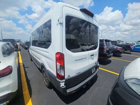 Used 2022 Ford Transit 350 XLT RWD image 4