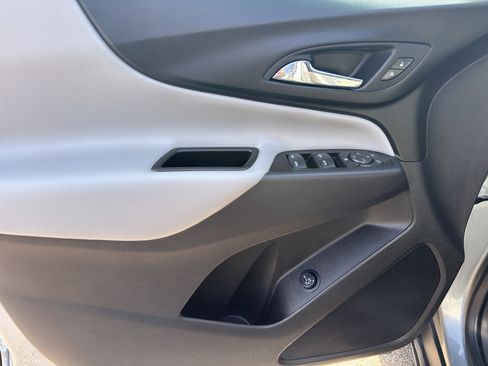 Used 2023 Chevrolet Equinox LT image 13