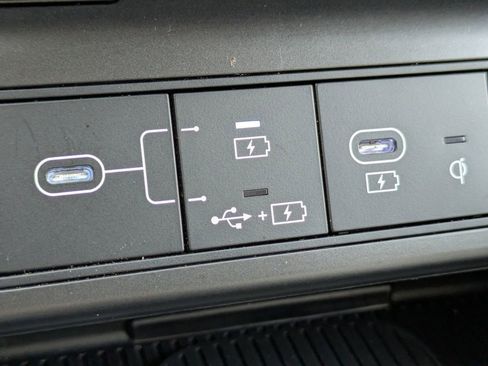 Used 2024 Hyundai Kona Limited image 26