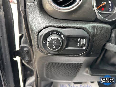 Used 2023 Jeep Gladiator Overland image 64