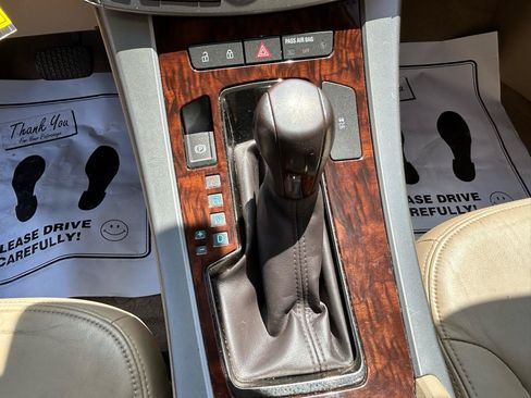 Used 2011 Buick LaCrosse CXL FWD image 23