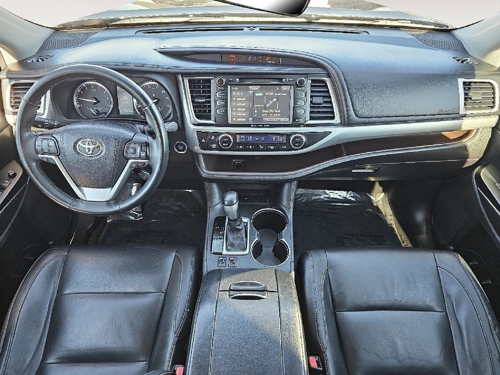 Used 2017 Toyota Highlander XLE FWD image 23