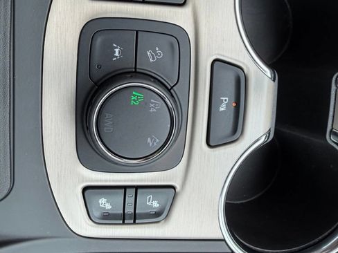 Used 2024 GMC Terrain Denali AWD/4WD image 33
