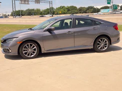 Used 2020 Honda Civic EX-L image 4