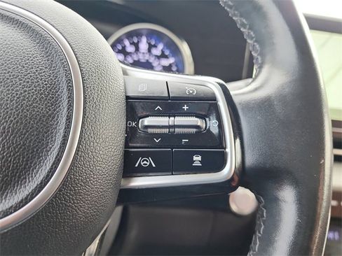 Used 2022 Kia Carnival SX image 28