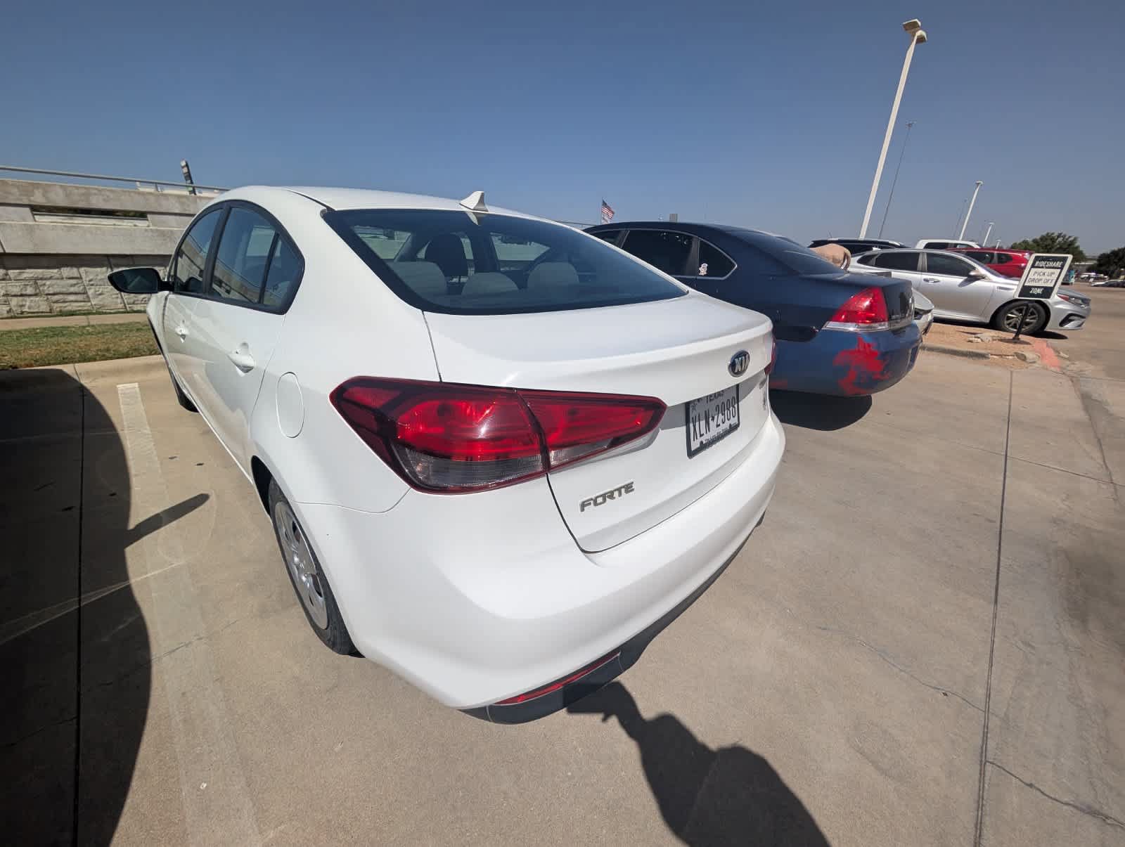 Used 2017 Kia Forte LX FWD image 2