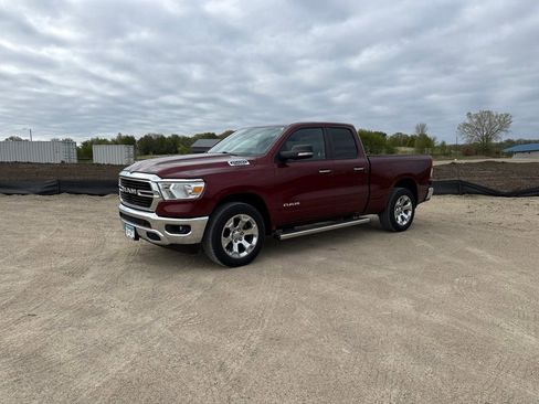 Used 2019 RAM 1500 Big Horn AWD/4WD image 3