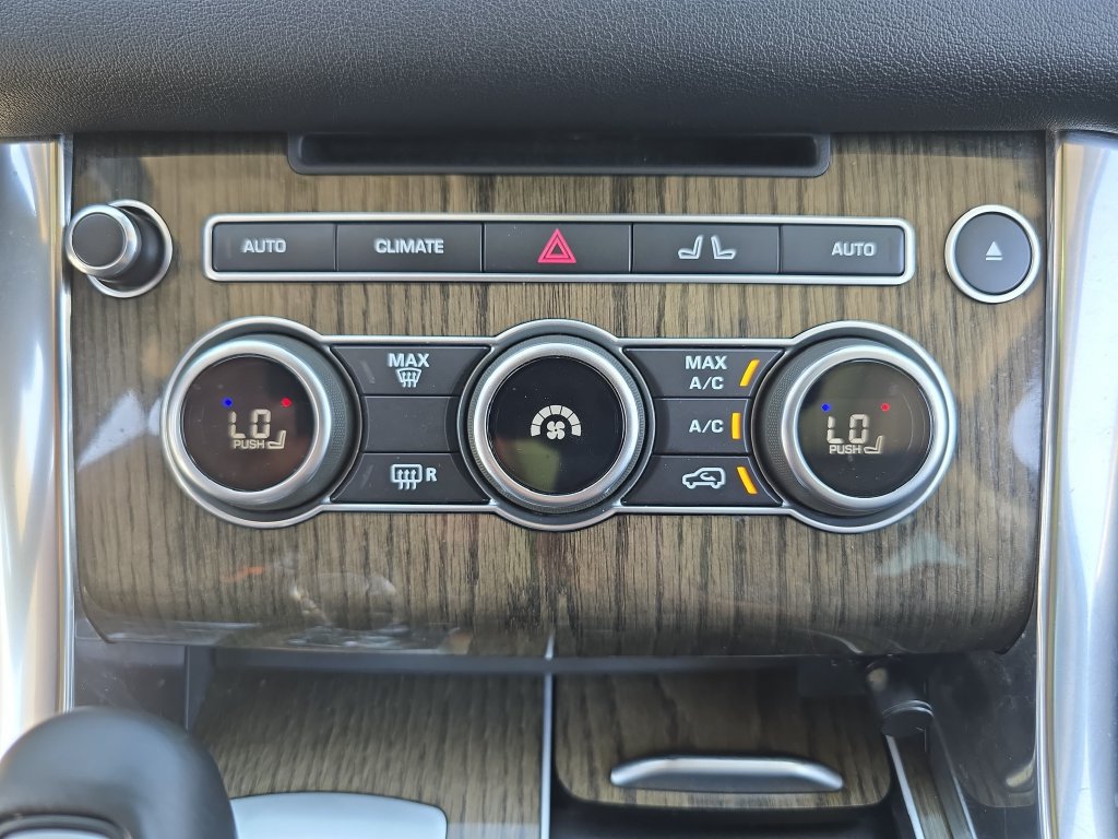 Used 2016 Land Rover Range Rover Sport HSE AWD/4WD image 29