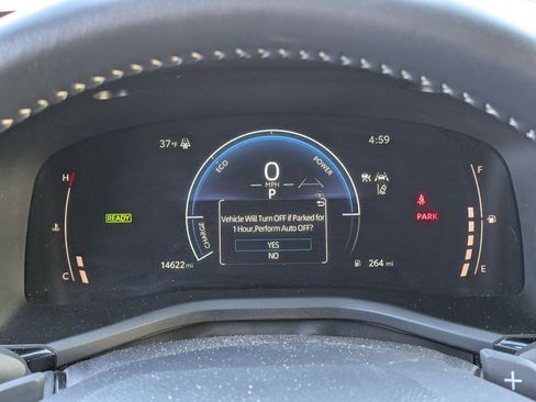 Used 2025 Toyota Camry SE image 21