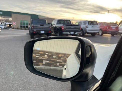 Used 2019 Subaru Ascent Limited image 23