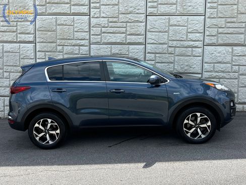 Used 2022 Kia Sportage LX AWD/4WD image 8