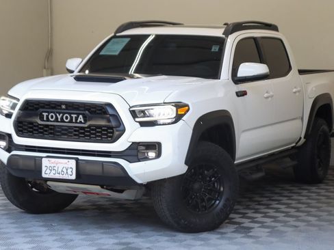 Used 2021 Toyota Tacoma TRD Pro AWD/4WD image 6