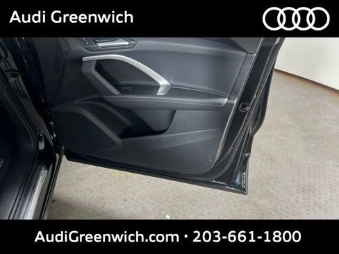 Used 2025 Audi Q5 Premium Plus w/ Premium Plus AWD/4WD image 11