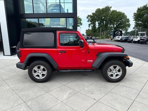 Used 2018 Jeep Wrangler Sport AWD/4WD image 5