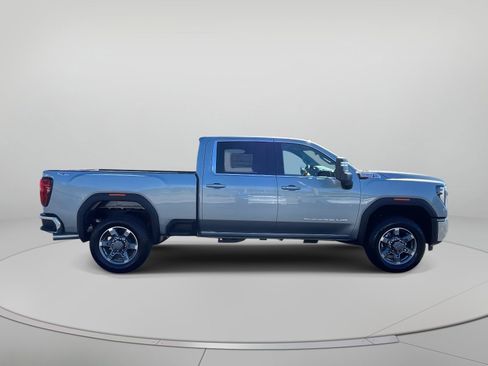 New 2026 GMC Sierra 2500 SLE w/ SLE Value Package; image 2