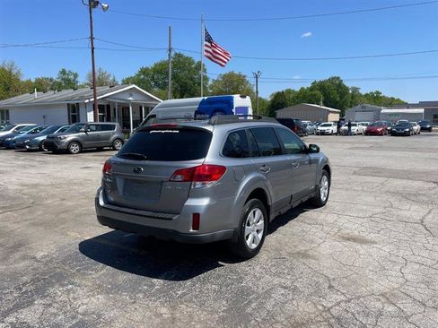 Used 2010 Subaru Outback 2.5i Premium AWD/4WD image 5