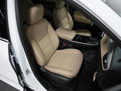 New 2026 Buick Enclave Preferred w/ Power Package image 19