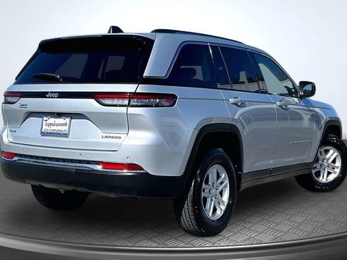 Used 2023 Jeep Grand Cherokee Laredo w/ Luxury Tech Group I image 6