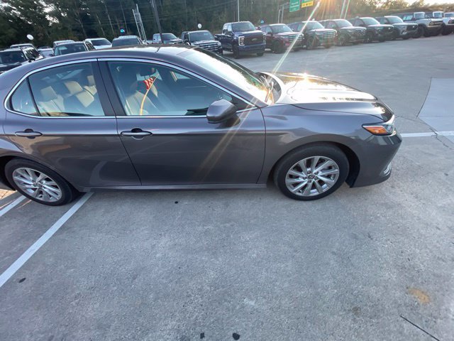 Used 2024 Toyota Camry LE FWD image 18