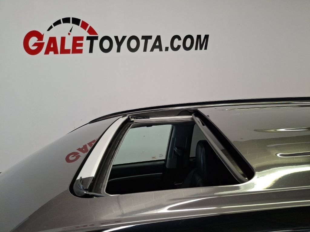 Used 2018 Toyota Highlander SE AWD/4WD image 8