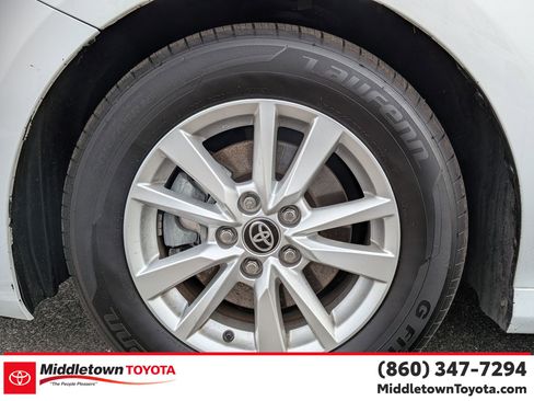 Certified 2025 Toyota Camry LE image 9