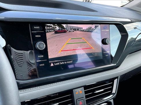 Certified 2022 Volkswagen Taos SEL image 26