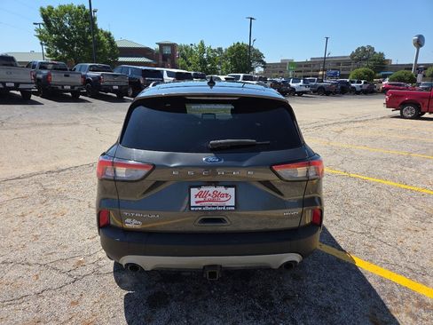 Used 2020 Ford Escape Titanium AWD/4WD image 6