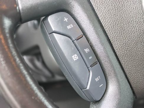 Used 2022 Chevrolet Express 3500 w/ Driver Convenience Package image 32