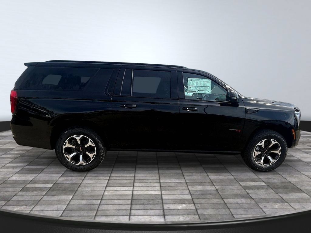New 2026 GMC Yukon XL AT4 Ultimate w/ LPO, Illumination Package AWD/4WD image 17