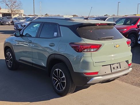 New 2026 Chevrolet TrailBlazer LT w/ Convenience Package image 2