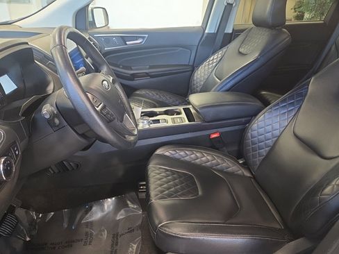 Used 2024 Ford Edge Titanium image 12