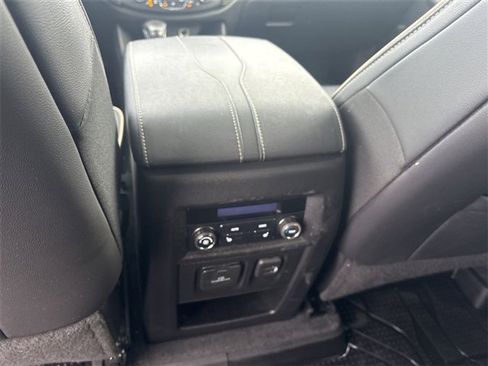 Certified 2022 Chevrolet Traverse Premier w/ LPO, Floor Liner Package image 22