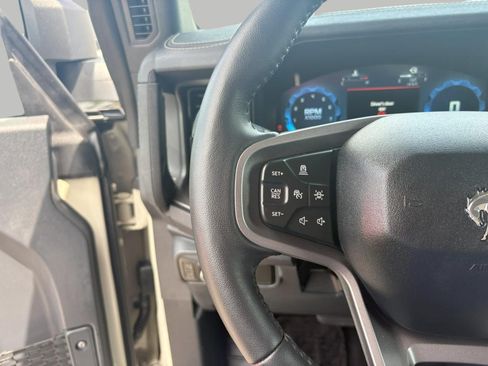 Used 2025 Ford Bronco Badlands AWD/4WD image 42
