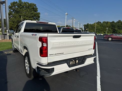 Used 2022 Chevrolet Silverado 1500 Custom AWD/4WD image 4