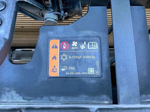 Certified 2022 GMC Sierra 1500 Elevation image 33