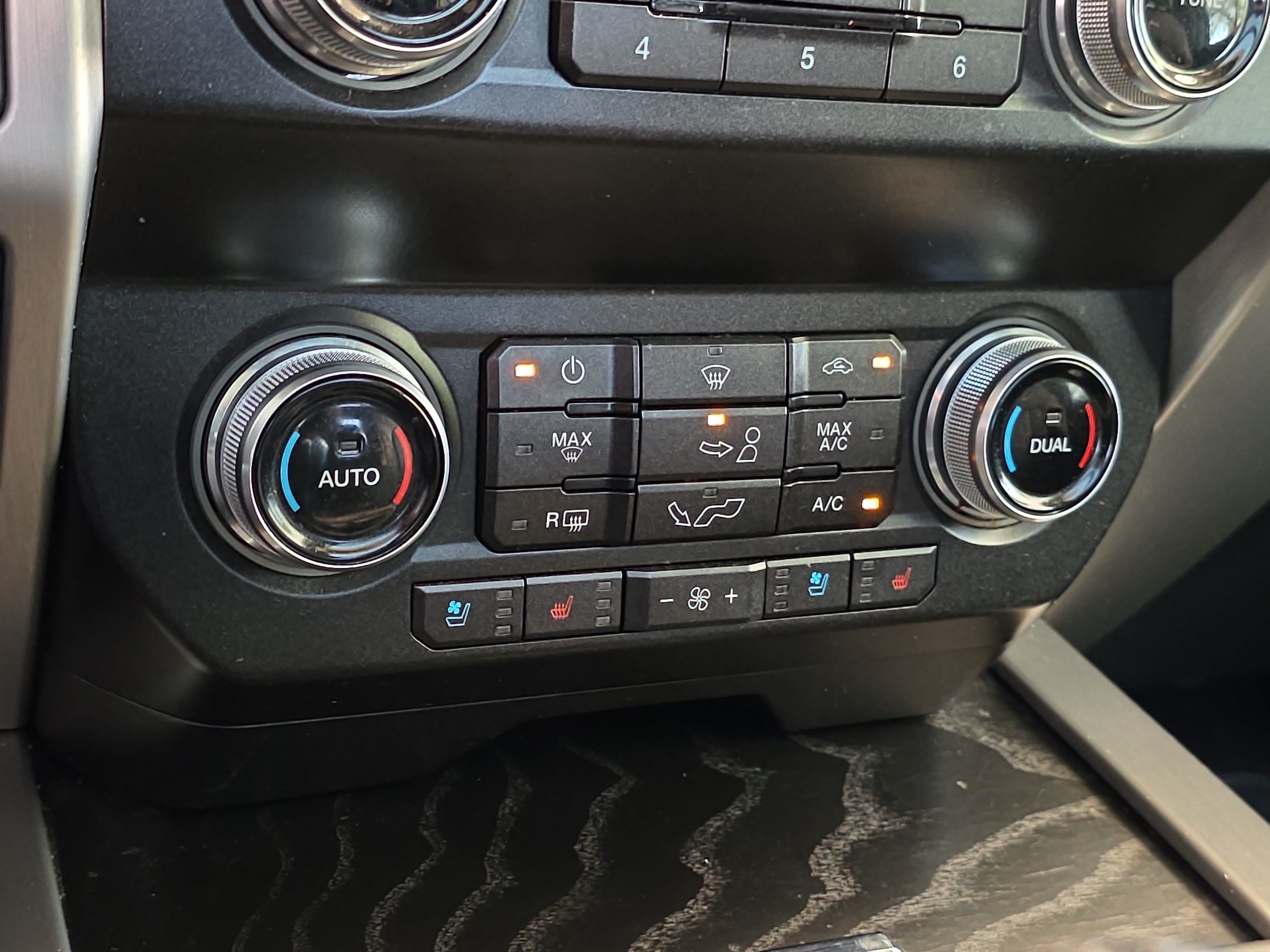 Used 2019 Ford F150 Platinum w/ Equipment Group 701A Luxury AWD/4WD image 21