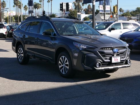 Certified 2025 Subaru Outback Premium image 7